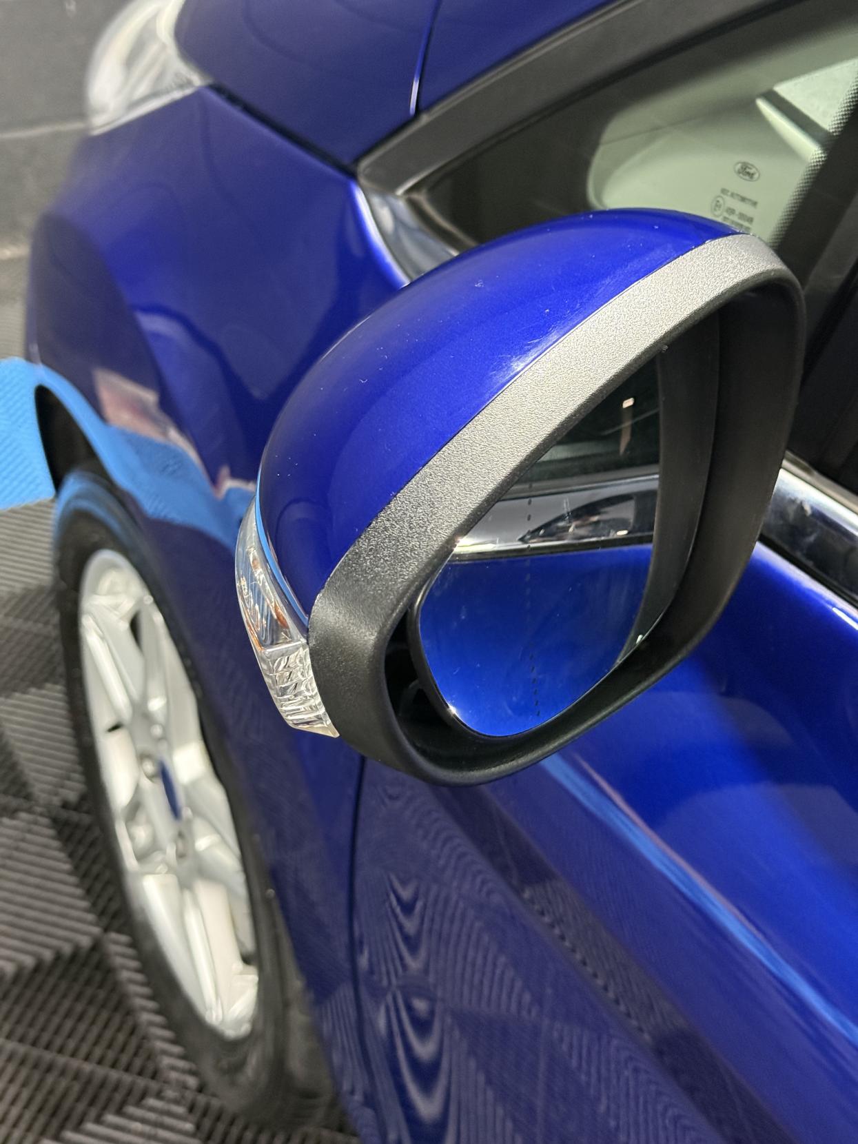 Ford Fiesta 1.6 Zetec Hatchback 5dr Petrol Powershift Euro 5 (105 ps)