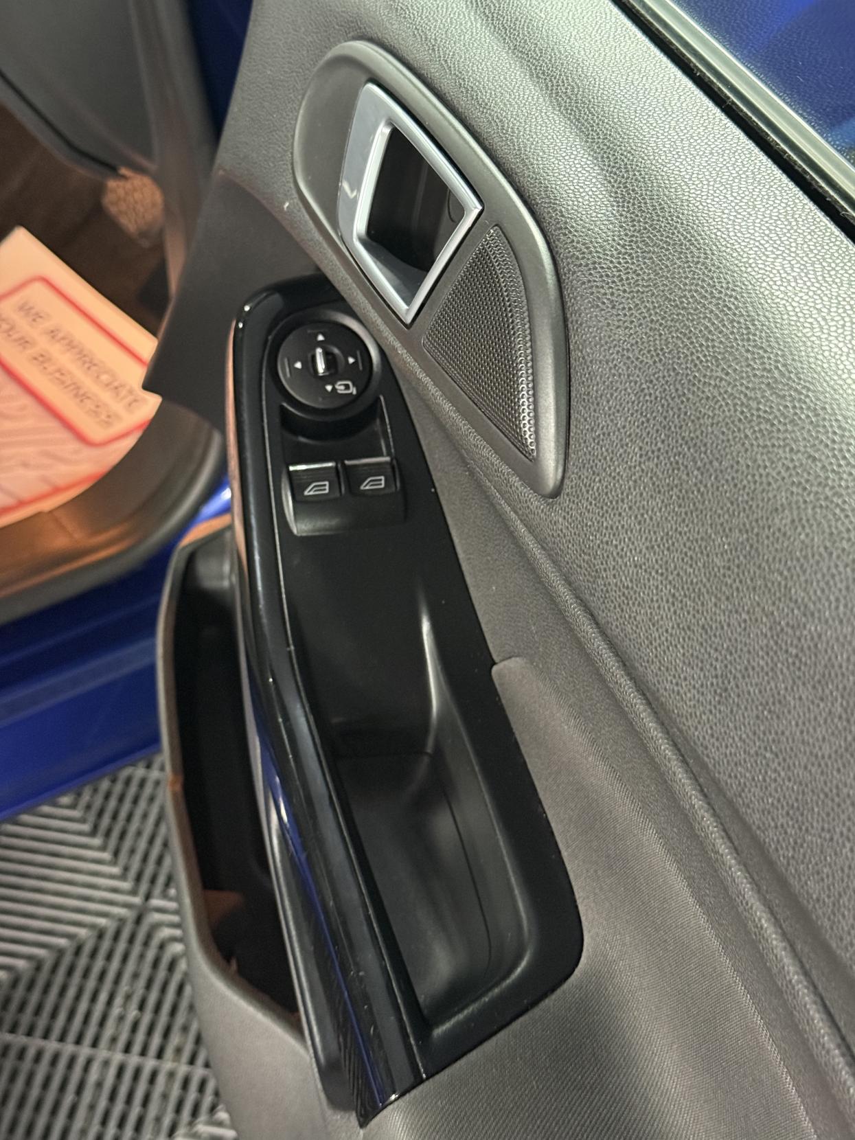 Ford Fiesta 1.6 Zetec Hatchback 5dr Petrol Powershift Euro 5 (105 ps)