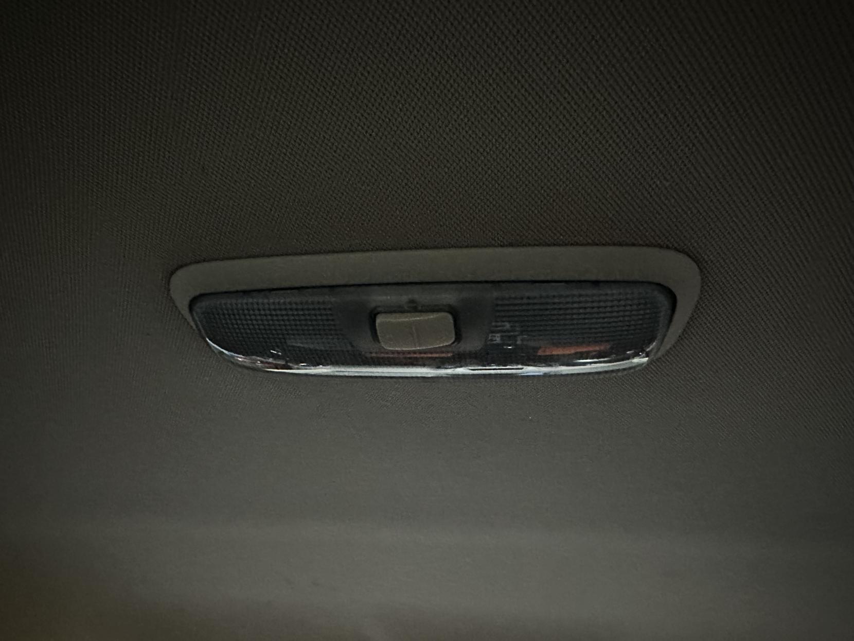 Ford Fiesta 1.6 Zetec Hatchback 5dr Petrol Powershift Euro 5 (105 ps)