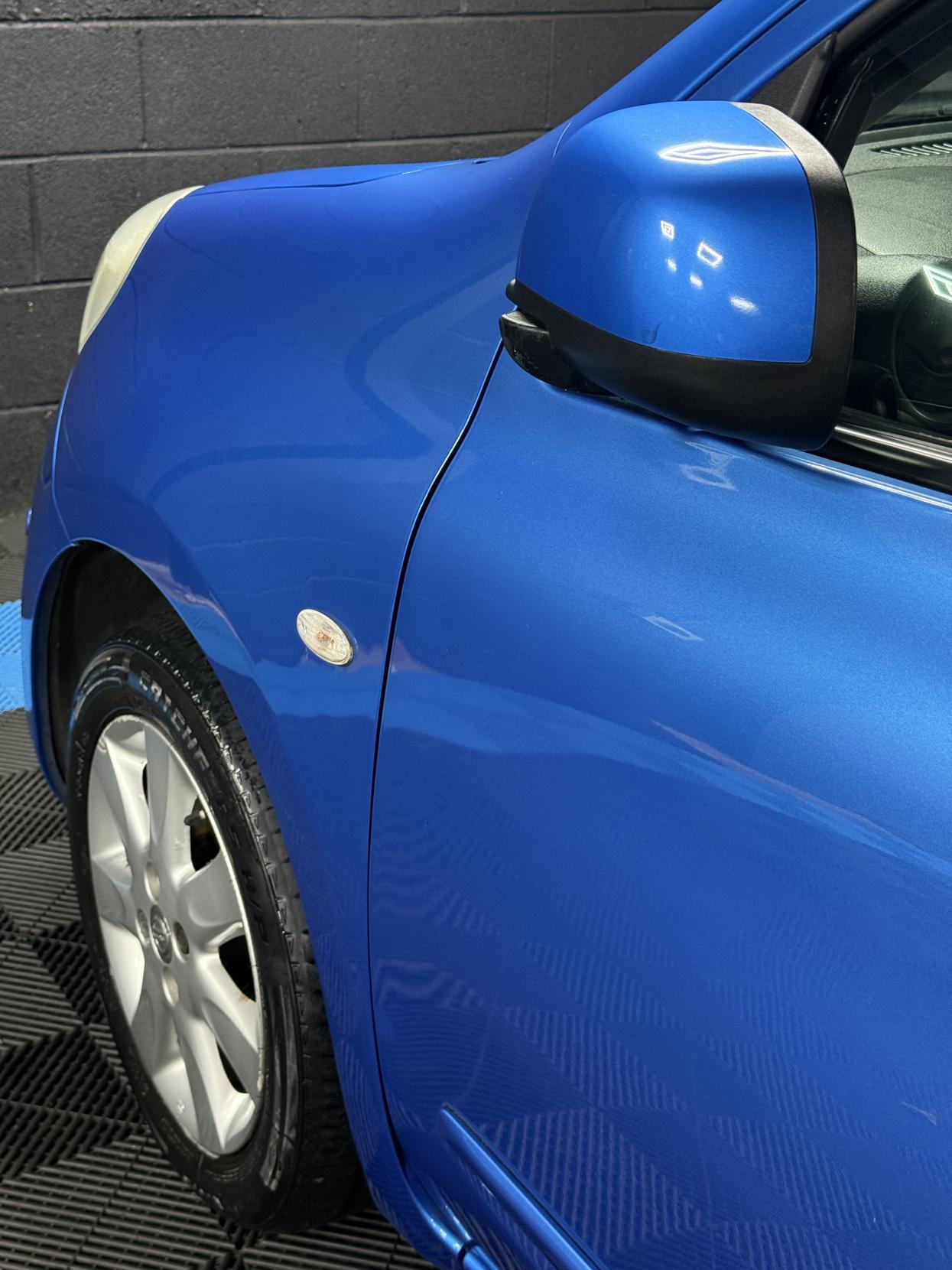 Nissan Micra 1.2 DIG-S Tekna Hatchback 5dr Petrol CVT Euro 5 (s/s) (98 ps)