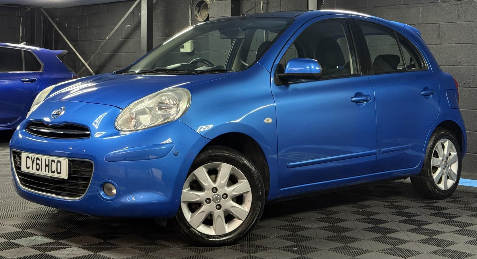 Nissan Micra 1.2 DIG-S Tekna Hatchback 5dr Petrol CVT Euro 5 (s/s) (98 ps)