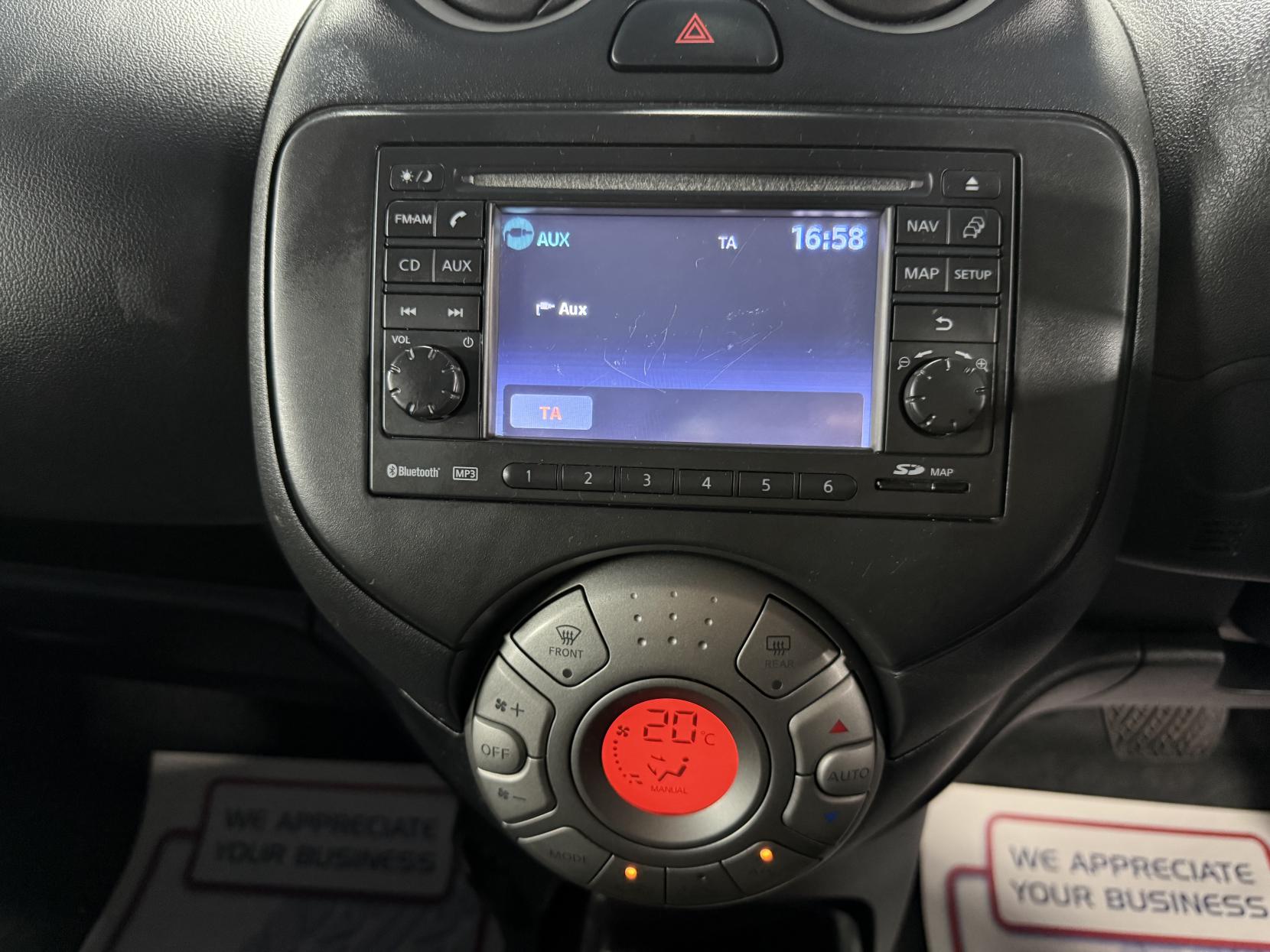 Nissan Micra 1.2 DIG-S Tekna Hatchback 5dr Petrol CVT Euro 5 (s/s) (98 ps)