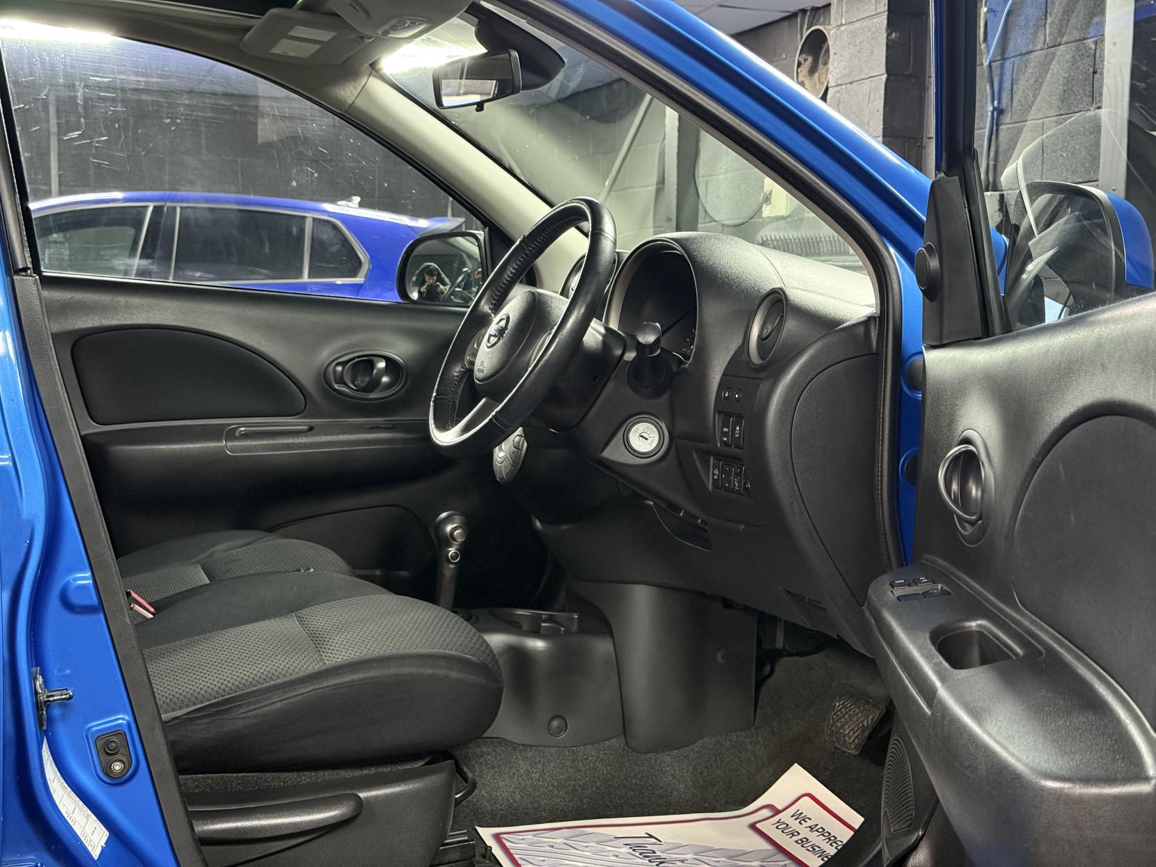 Nissan Micra 1.2 DIG-S Tekna Hatchback 5dr Petrol CVT Euro 5 (s/s) (98 ps)