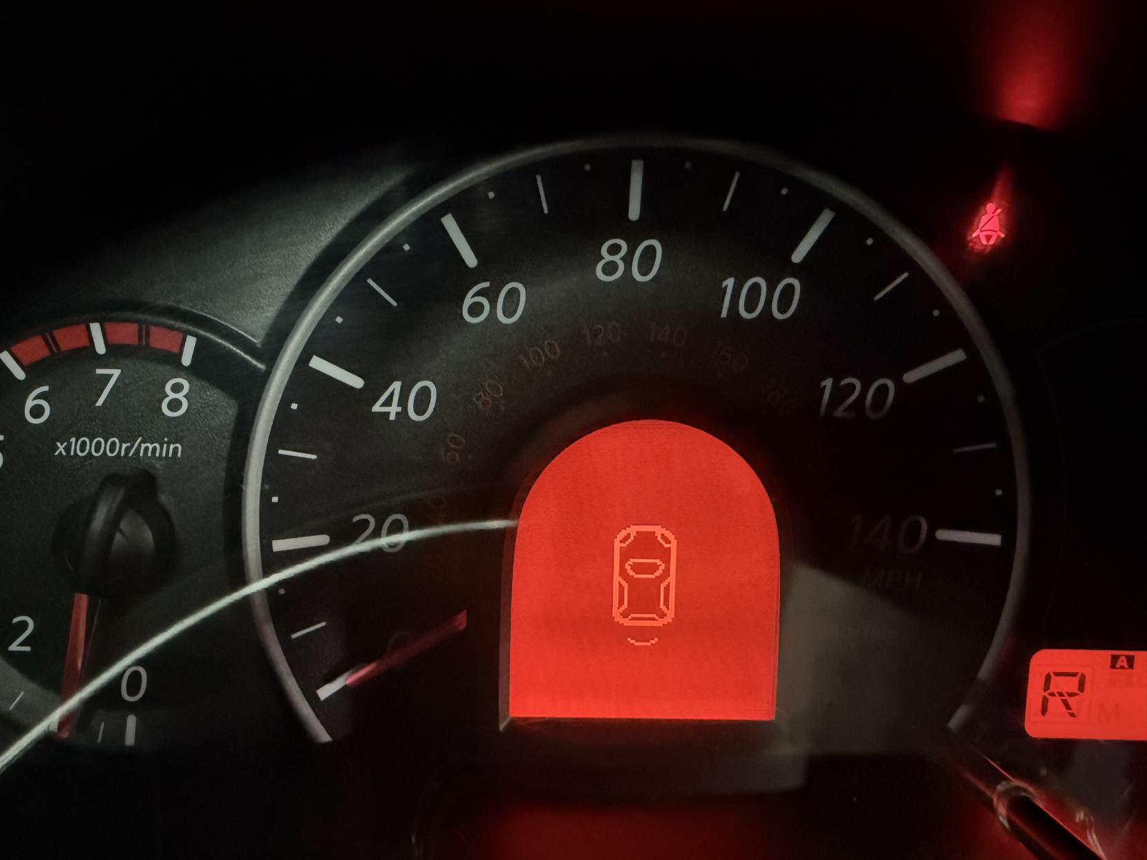 Nissan Micra 1.2 DIG-S Tekna Hatchback 5dr Petrol CVT Euro 5 (s/s) (98 ps)