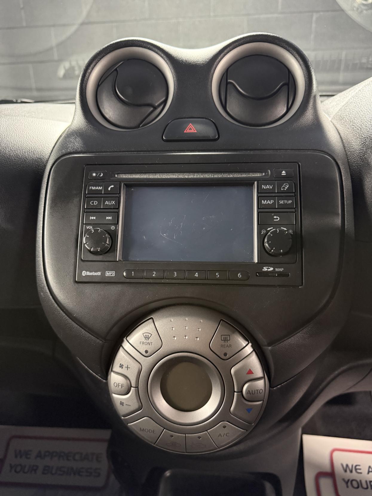 Nissan Micra 1.2 DIG-S Tekna Hatchback 5dr Petrol CVT Euro 5 (s/s) (98 ps)