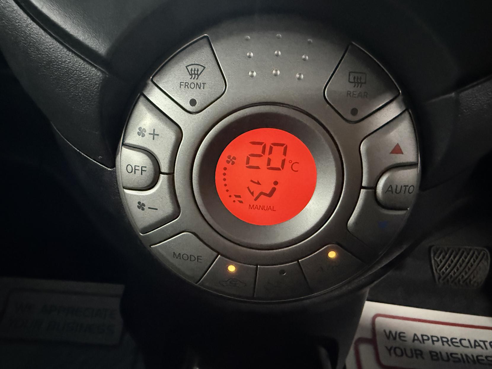 Nissan Micra 1.2 DIG-S Tekna Hatchback 5dr Petrol CVT Euro 5 (s/s) (98 ps)