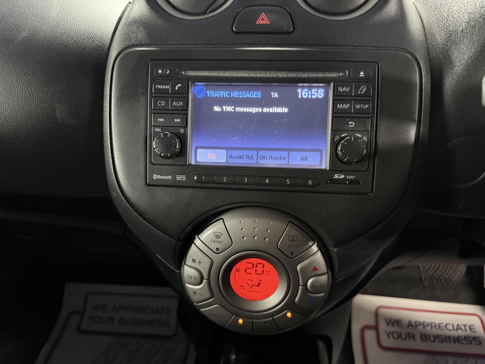 Nissan Micra 1.2 DIG-S Tekna Hatchback 5dr Petrol CVT Euro 5 (s/s) (98 ps)