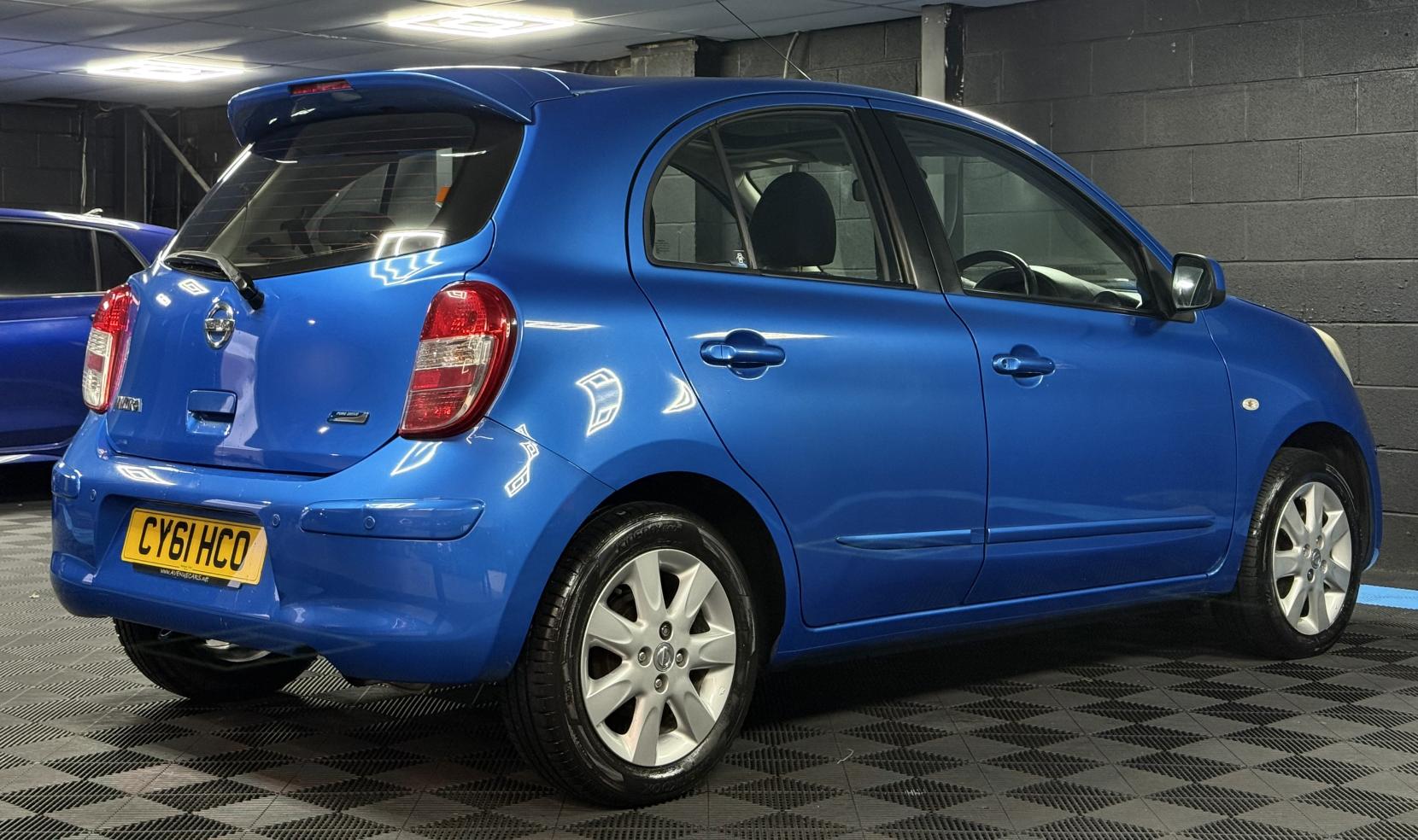 Nissan Micra 1.2 DIG-S Tekna Hatchback 5dr Petrol CVT Euro 5 (s/s) (98 ps)