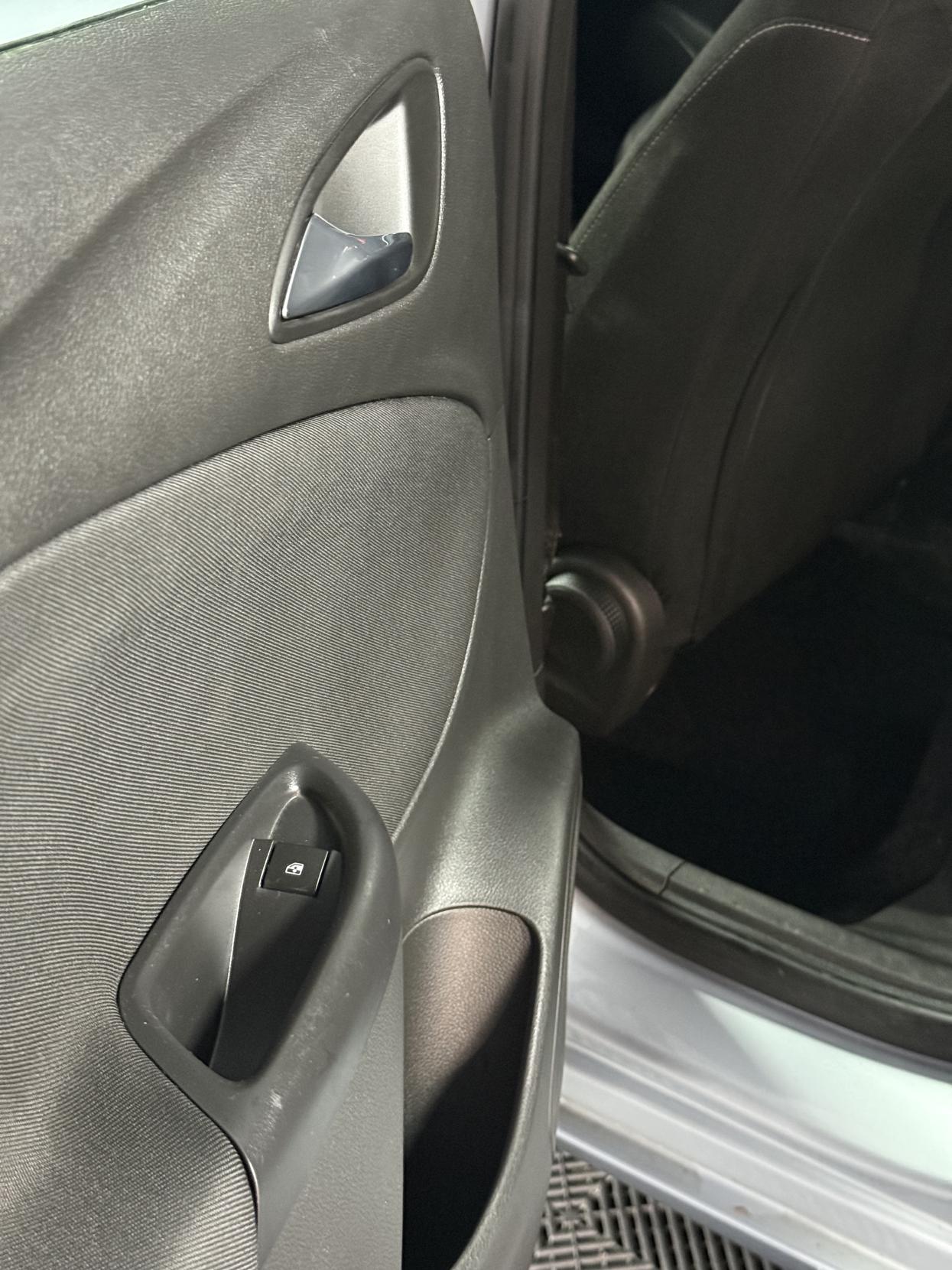 Vauxhall Astra 1.6 CDTi BlueInjection Tech Line Hatchback 5dr Diesel Auto Euro 6 (136 ps)