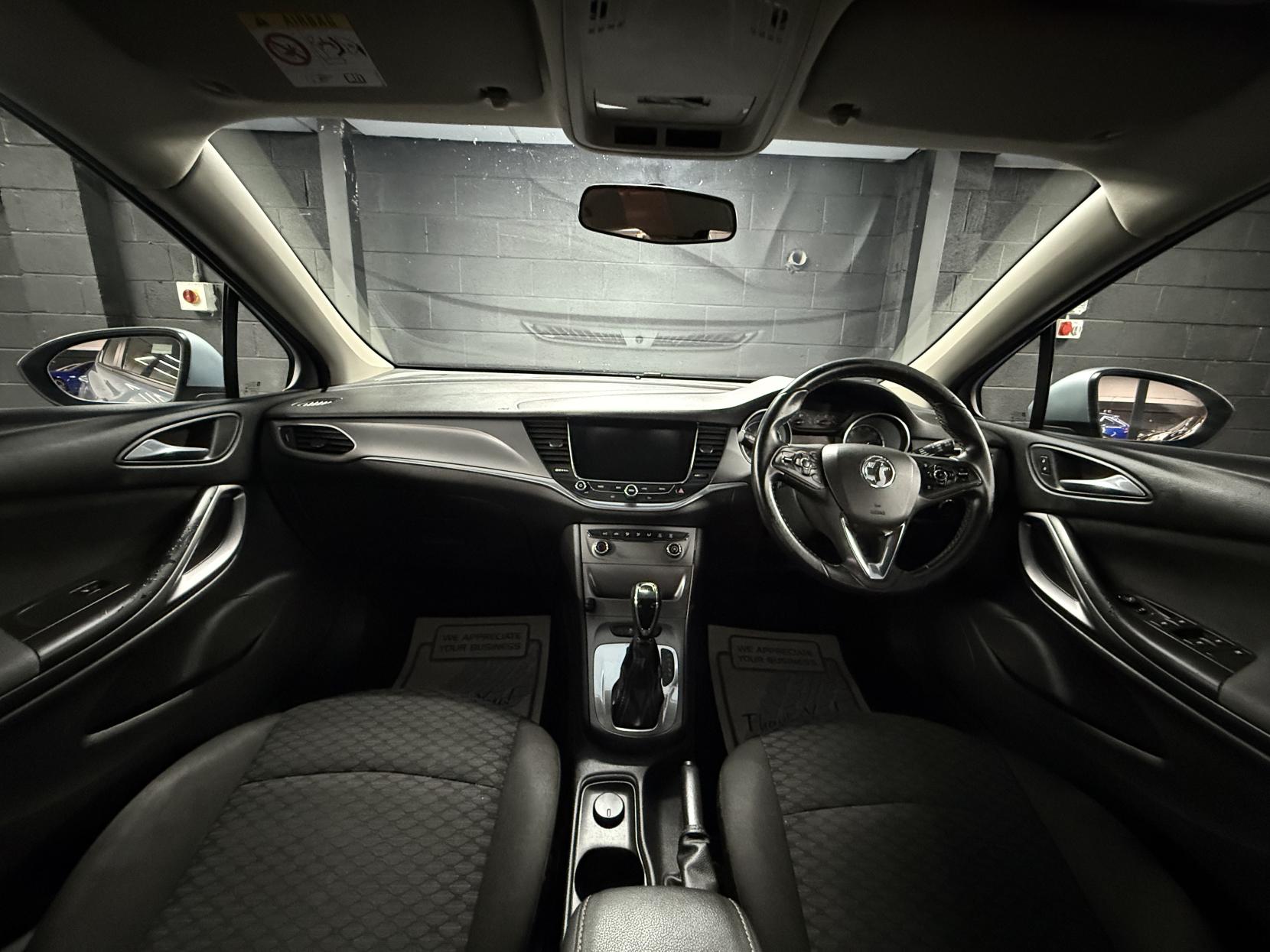 Vauxhall Astra 1.6 CDTi BlueInjection Tech Line Hatchback 5dr Diesel Auto Euro 6 (136 ps)