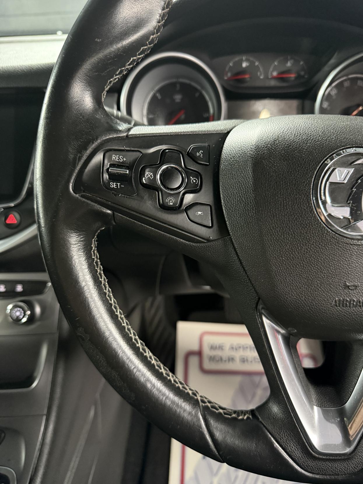 Vauxhall Astra 1.6 CDTi BlueInjection Tech Line Hatchback 5dr Diesel Auto Euro 6 (136 ps)