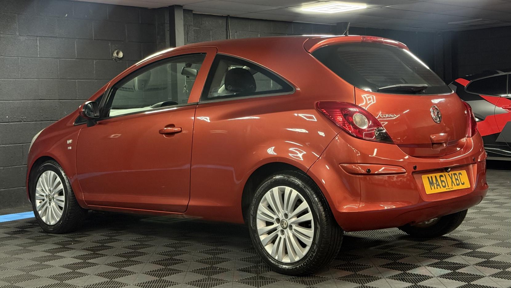 Vauxhall Corsa 1.2i ecoFLEX 16V Excite Hatchback 3dr Petrol Easytronic Euro 5 (A/C) (85 ps)