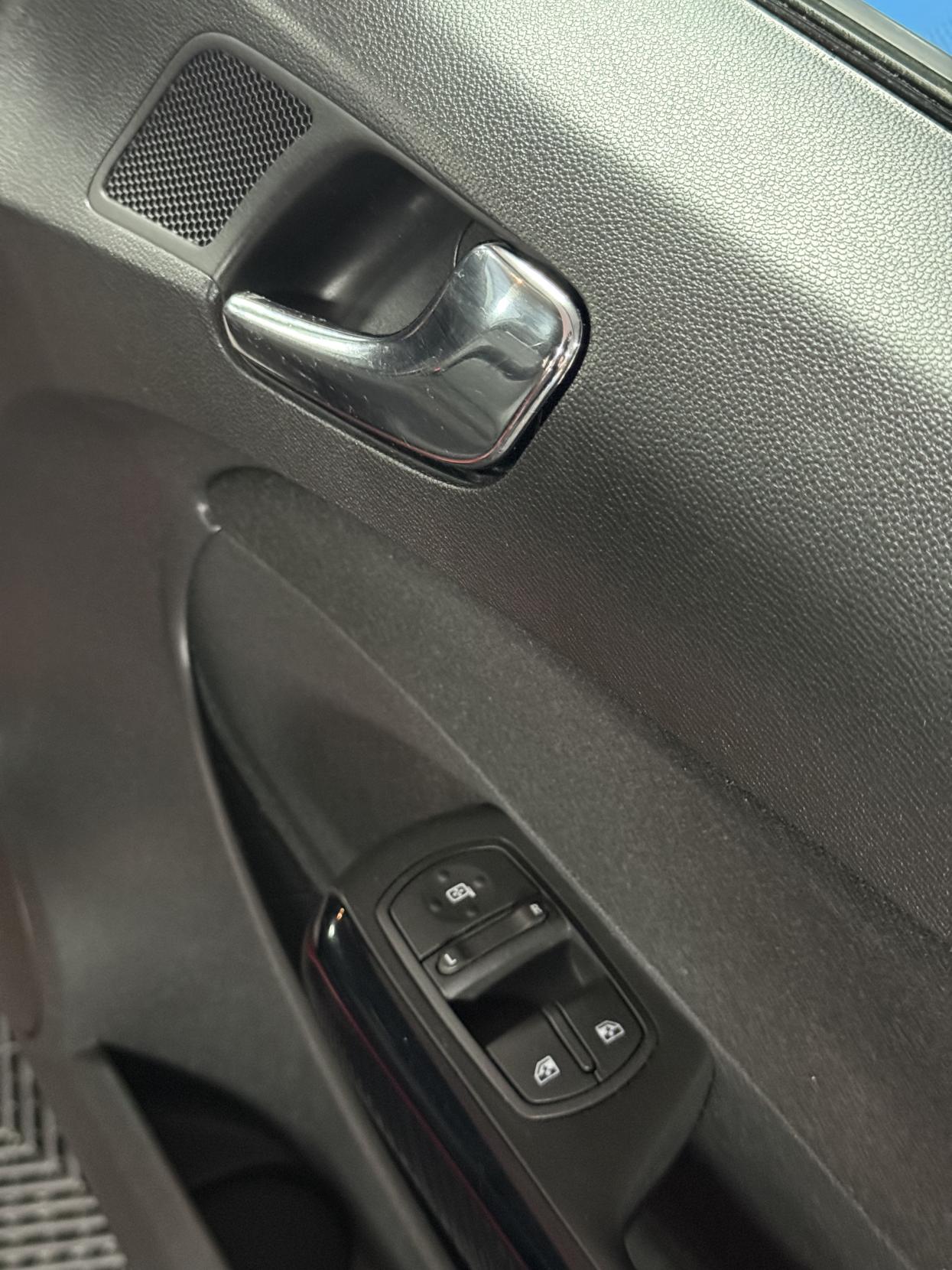 Vauxhall Corsa 1.2i ecoFLEX 16V Excite Hatchback 3dr Petrol Easytronic Euro 5 (A/C) (85 ps)