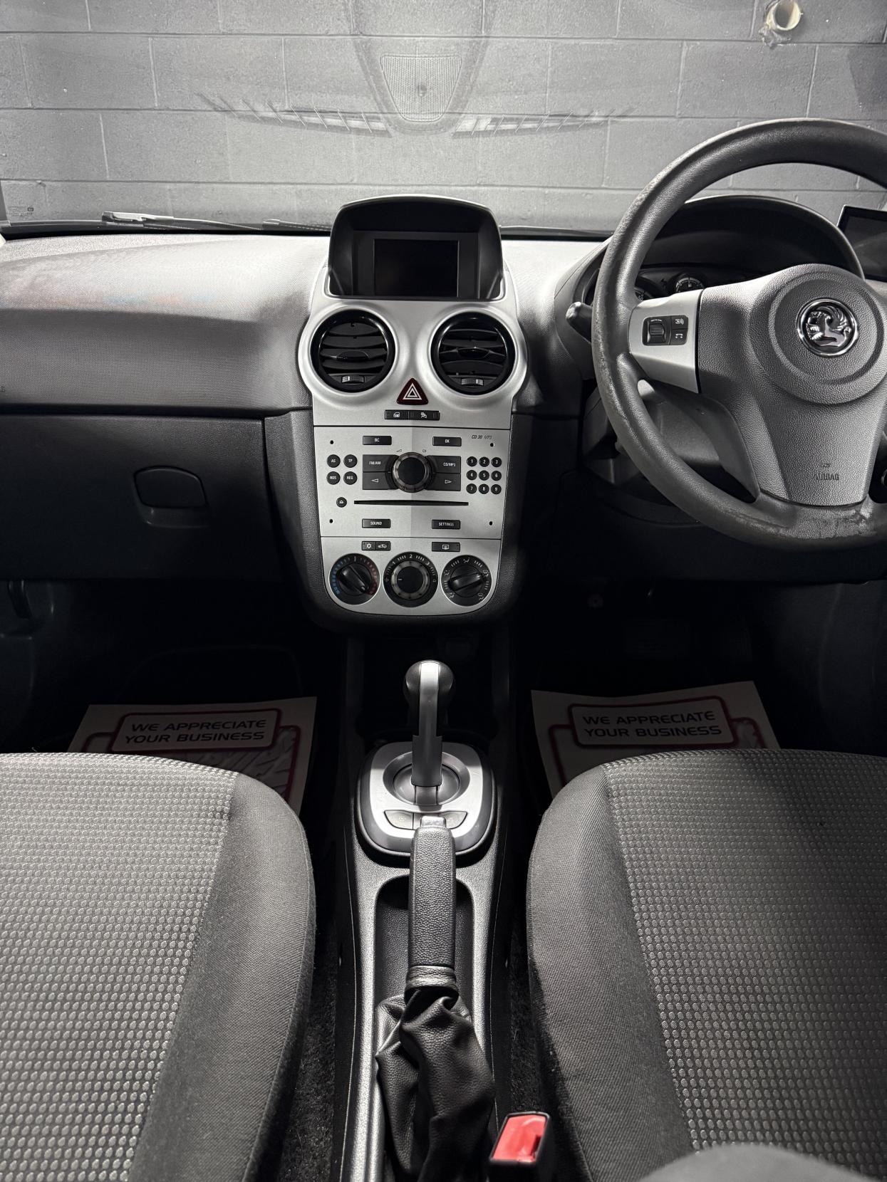 Vauxhall Corsa 1.2i ecoFLEX 16V Excite Hatchback 3dr Petrol Easytronic Euro 5 (A/C) (85 ps)