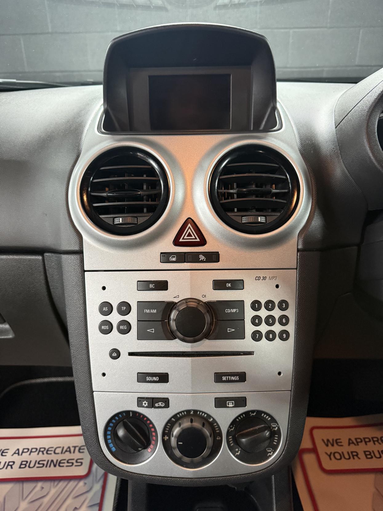 Vauxhall Corsa 1.2i ecoFLEX 16V Excite Hatchback 3dr Petrol Easytronic Euro 5 (A/C) (85 ps)