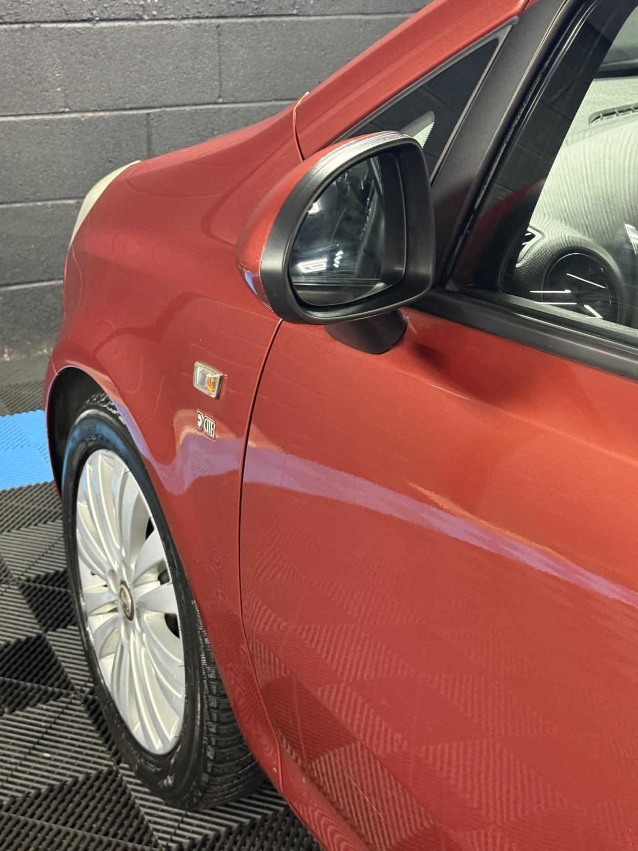 Vauxhall Corsa 1.2i ecoFLEX 16V Excite Hatchback 3dr Petrol Easytronic Euro 5 (A/C) (85 ps)