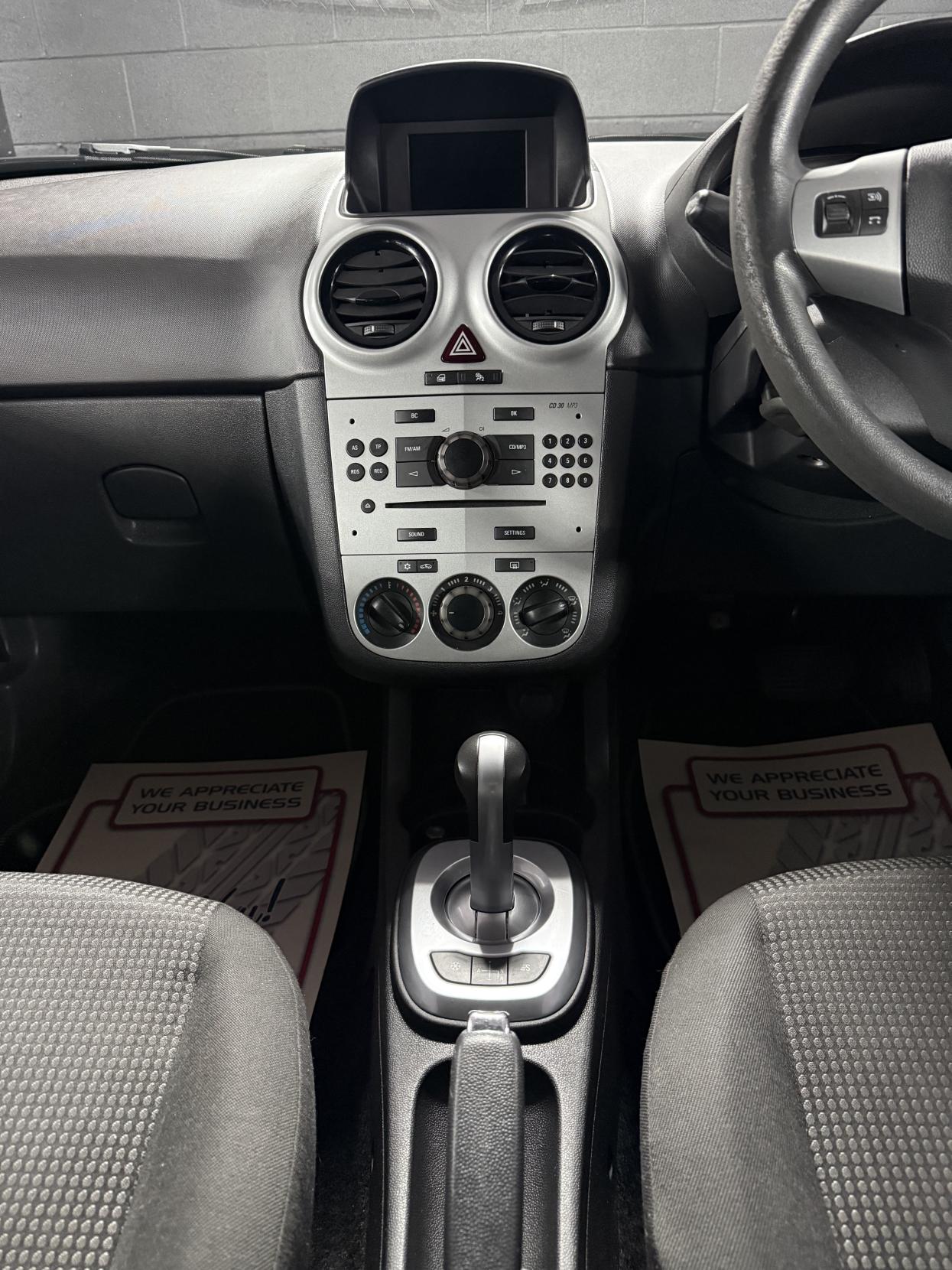 Vauxhall Corsa 1.2i ecoFLEX 16V Excite Hatchback 3dr Petrol Easytronic Euro 5 (A/C) (85 ps)