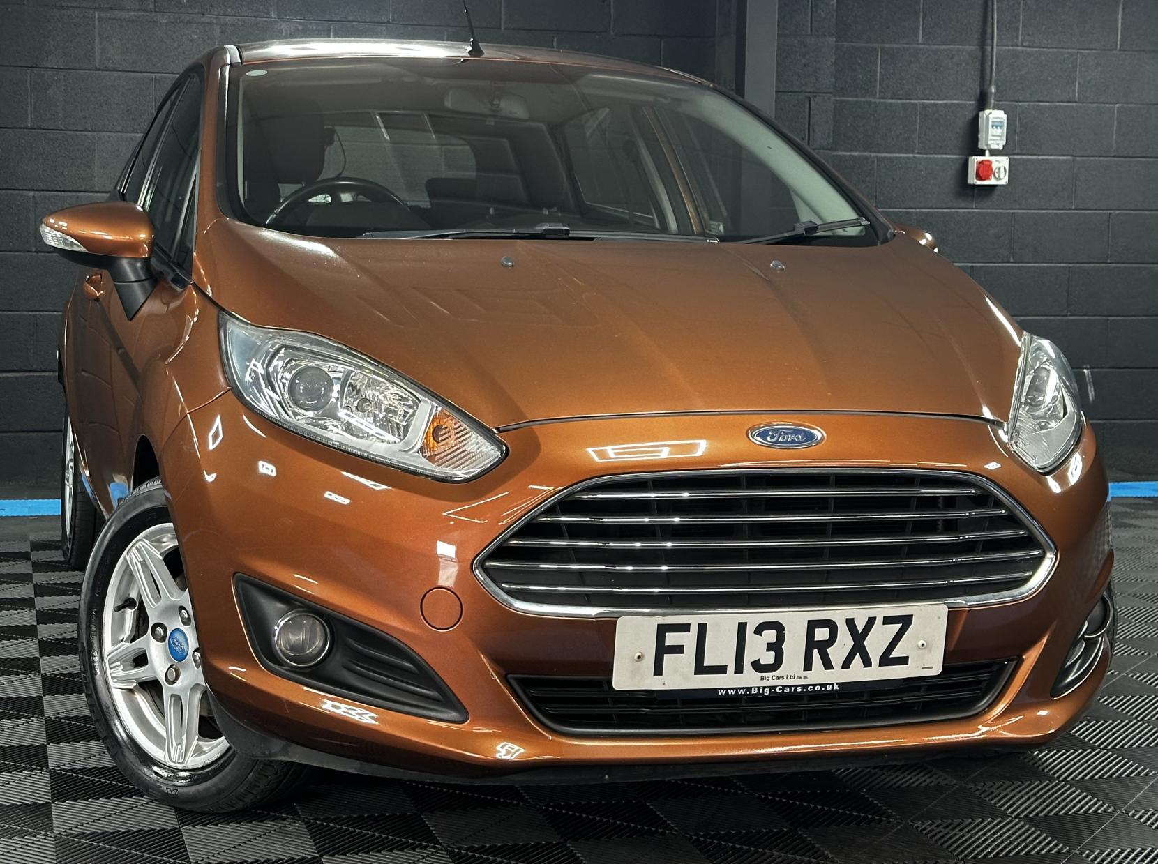 Ford Fiesta 1.6 Zetec Hatchback 5dr Petrol Powershift Euro 5 (105 ps)